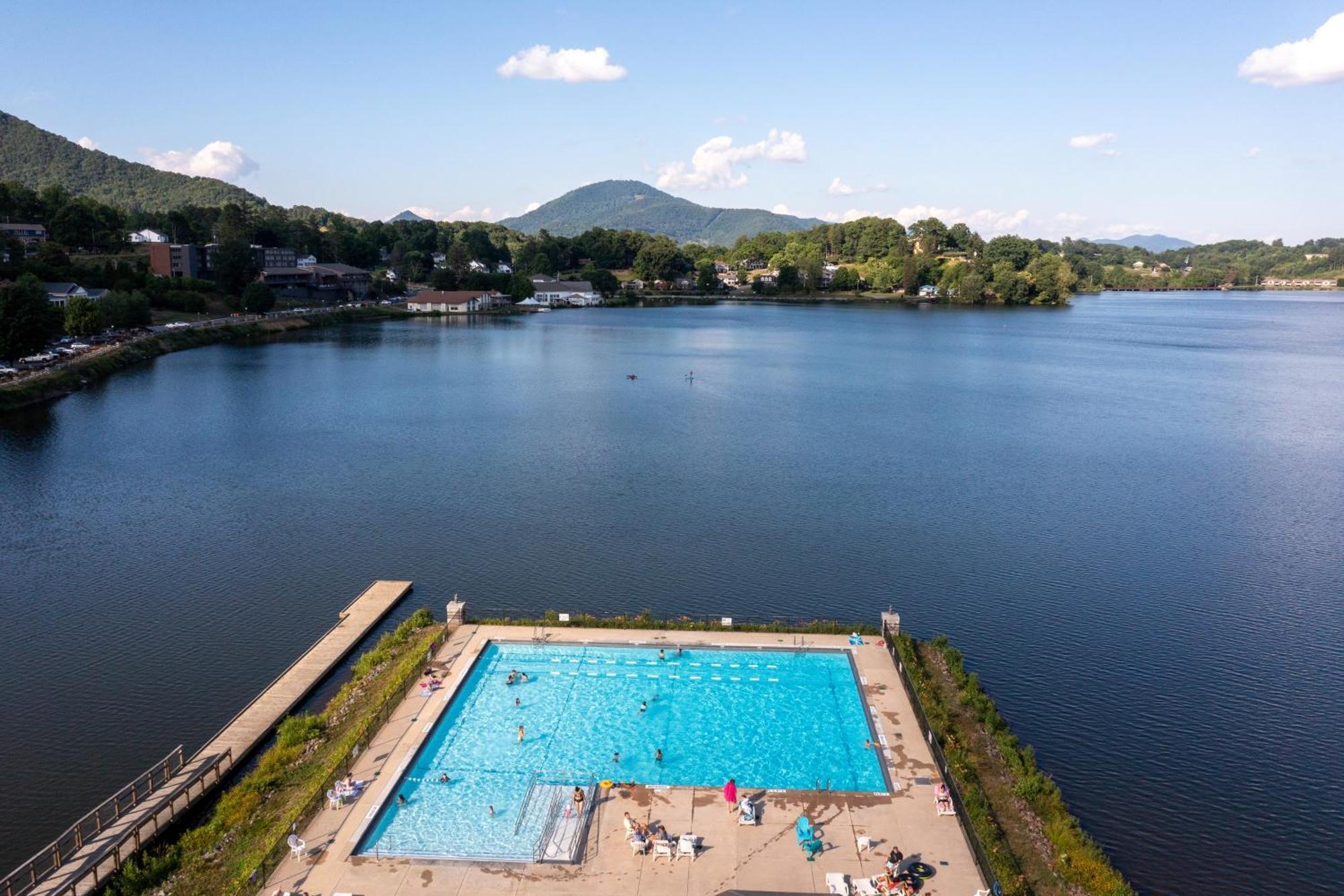 English Roses Lake Junaluska المظهر الخارجي الصورة