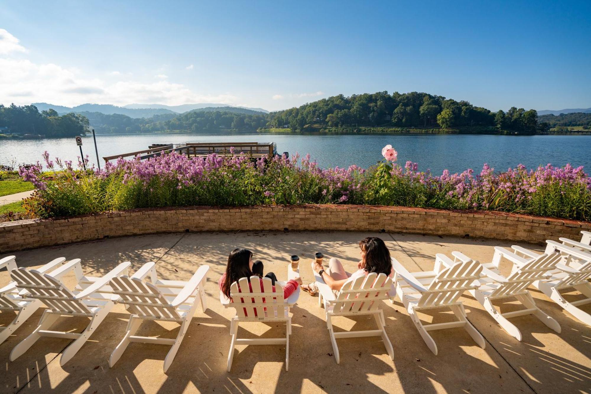 English Roses Lake Junaluska المظهر الخارجي الصورة